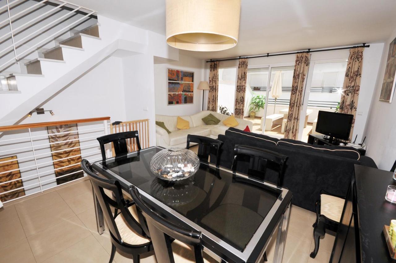 3 Bedroom Townhouse Benahavis Village Kültér fotó